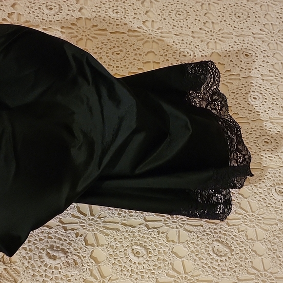 Woman's camisole, by luleh, size 36B, black with lace - Picture 3 of 8